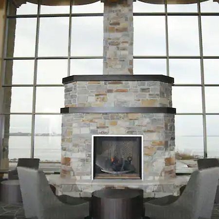 Doubletree By Hilton Bemidji Hotel Bagian luar foto