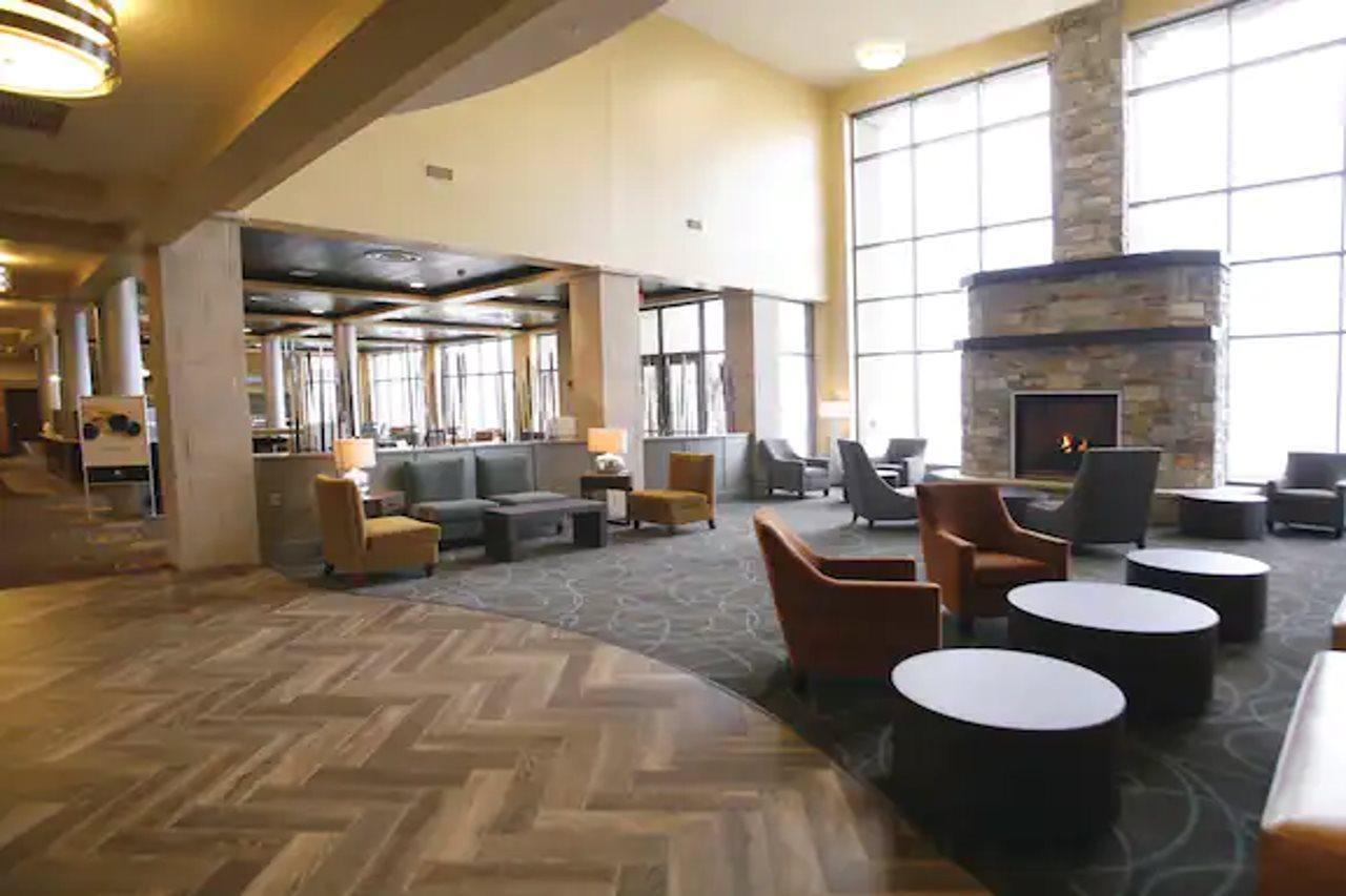 Doubletree By Hilton Bemidji Hotel Bagian luar foto