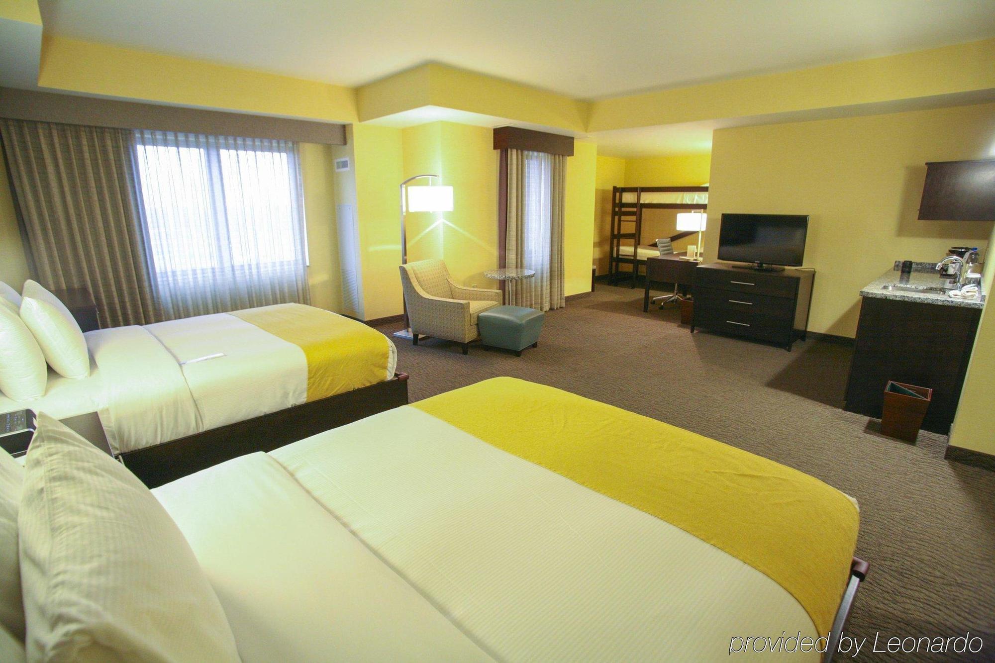 Doubletree By Hilton Bemidji Hotel Bagian luar foto