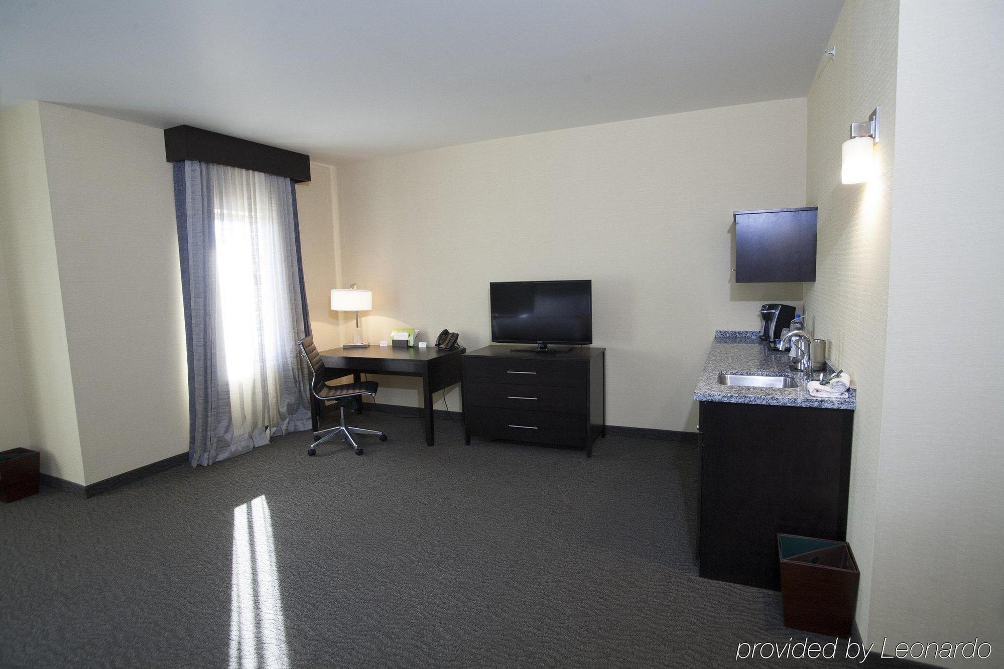 Doubletree By Hilton Bemidji Hotel Bagian luar foto