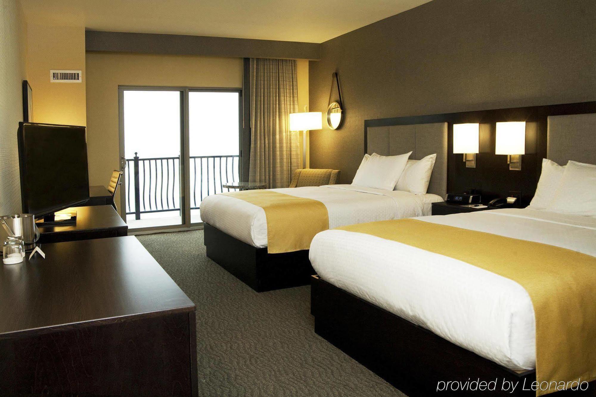 Doubletree By Hilton Bemidji Hotel Bagian luar foto