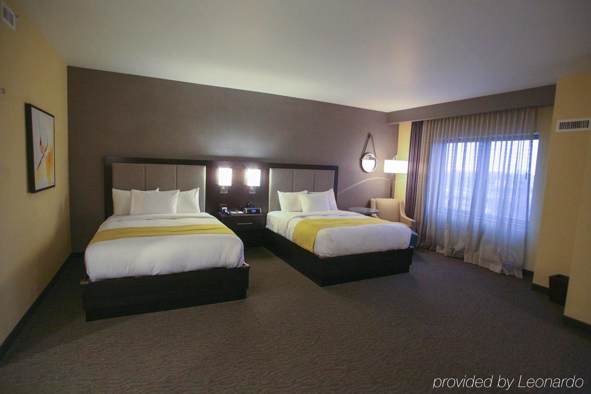 Doubletree By Hilton Bemidji Hotel Bagian luar foto