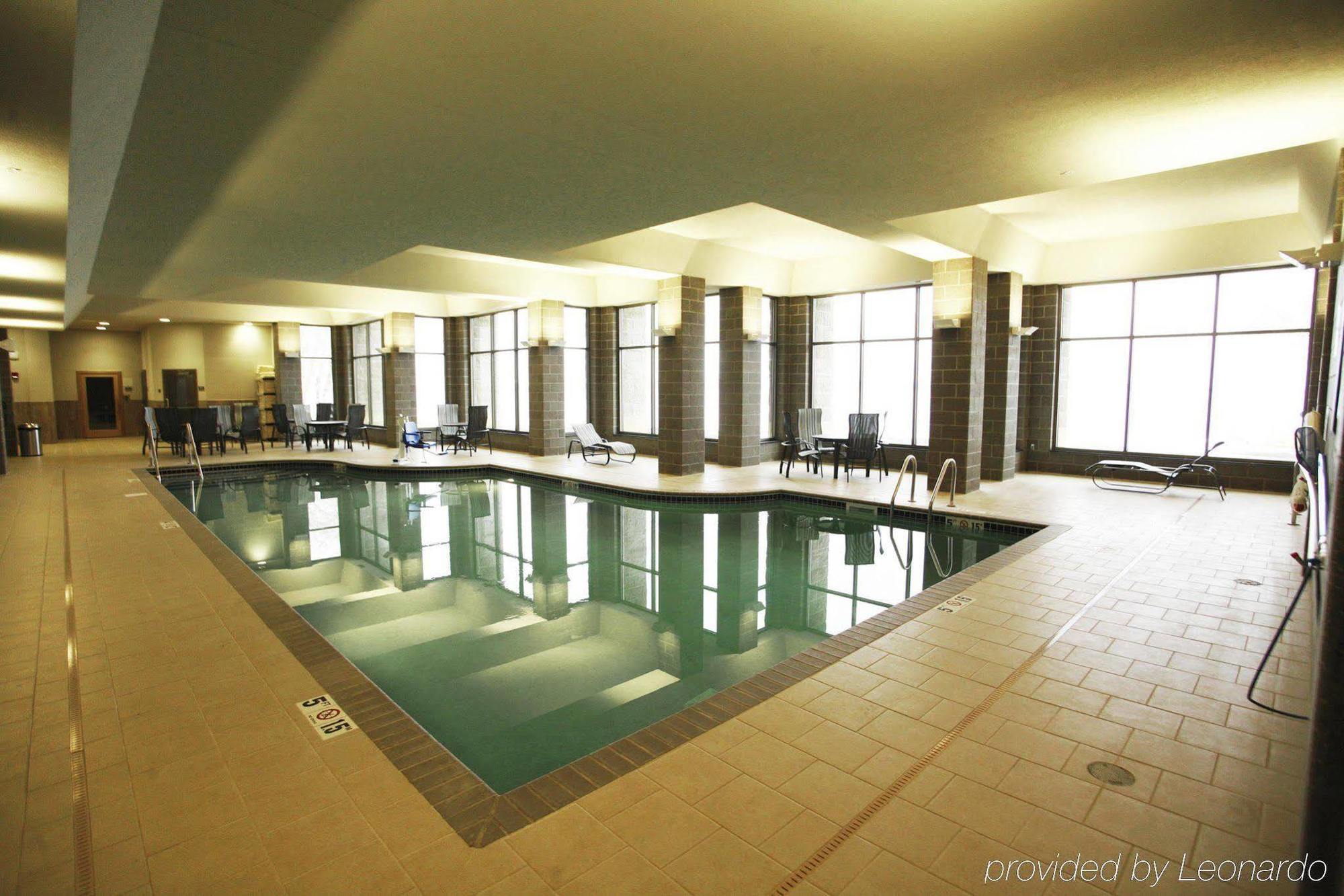 Doubletree By Hilton Bemidji Hotel Bagian luar foto